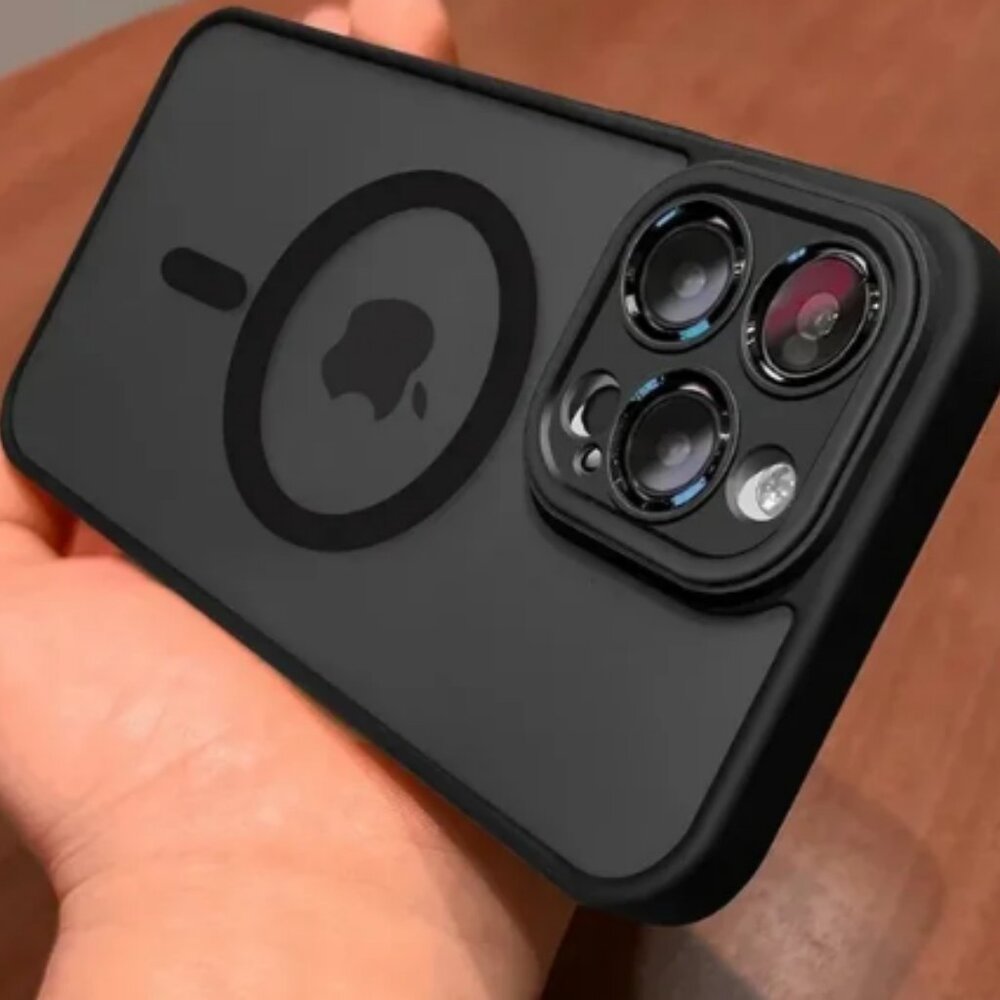 Black iPhone 15 Pro Max Case with MagSafe Compatibility